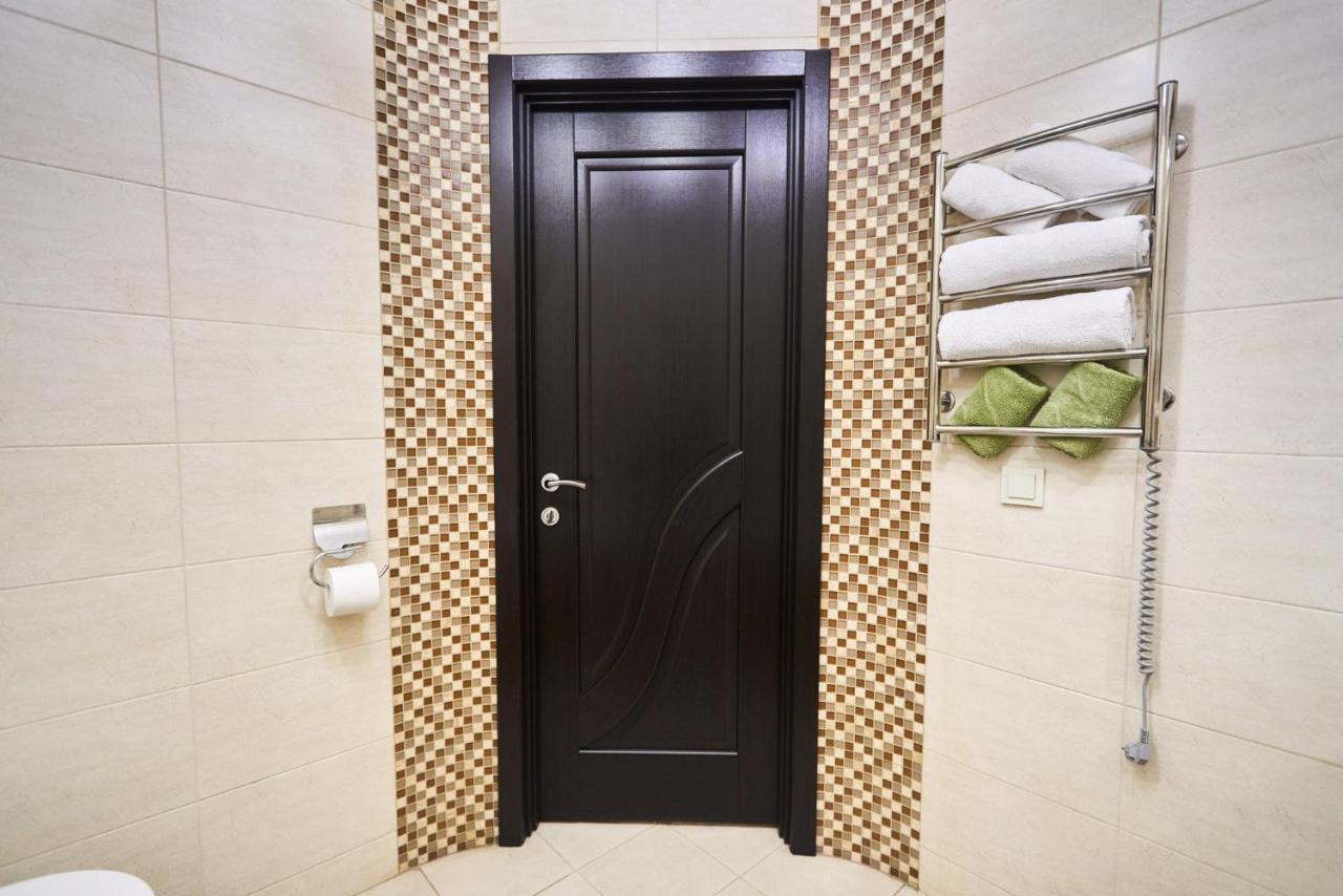 Apartment - Sobornaya Street Kremenchuk Ngoại thất bức ảnh