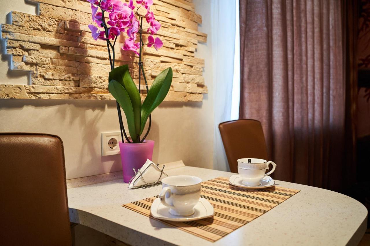 Apartment - Sobornaya Street Kremenchuk Ngoại thất bức ảnh